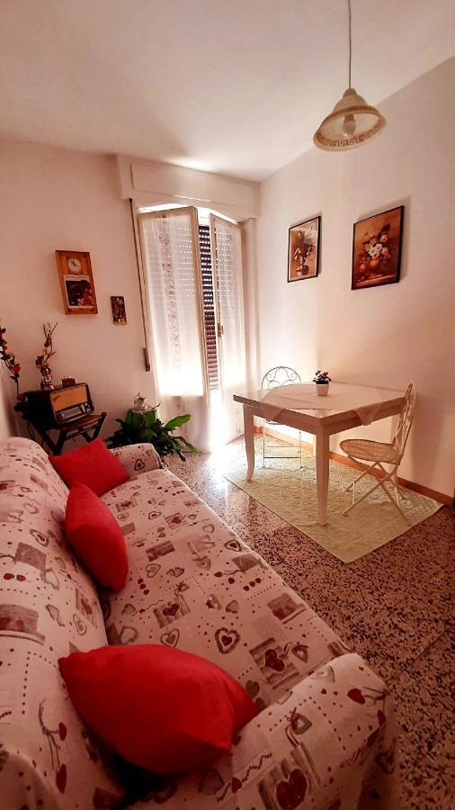 B&B Rosa Samarate 外观 照片